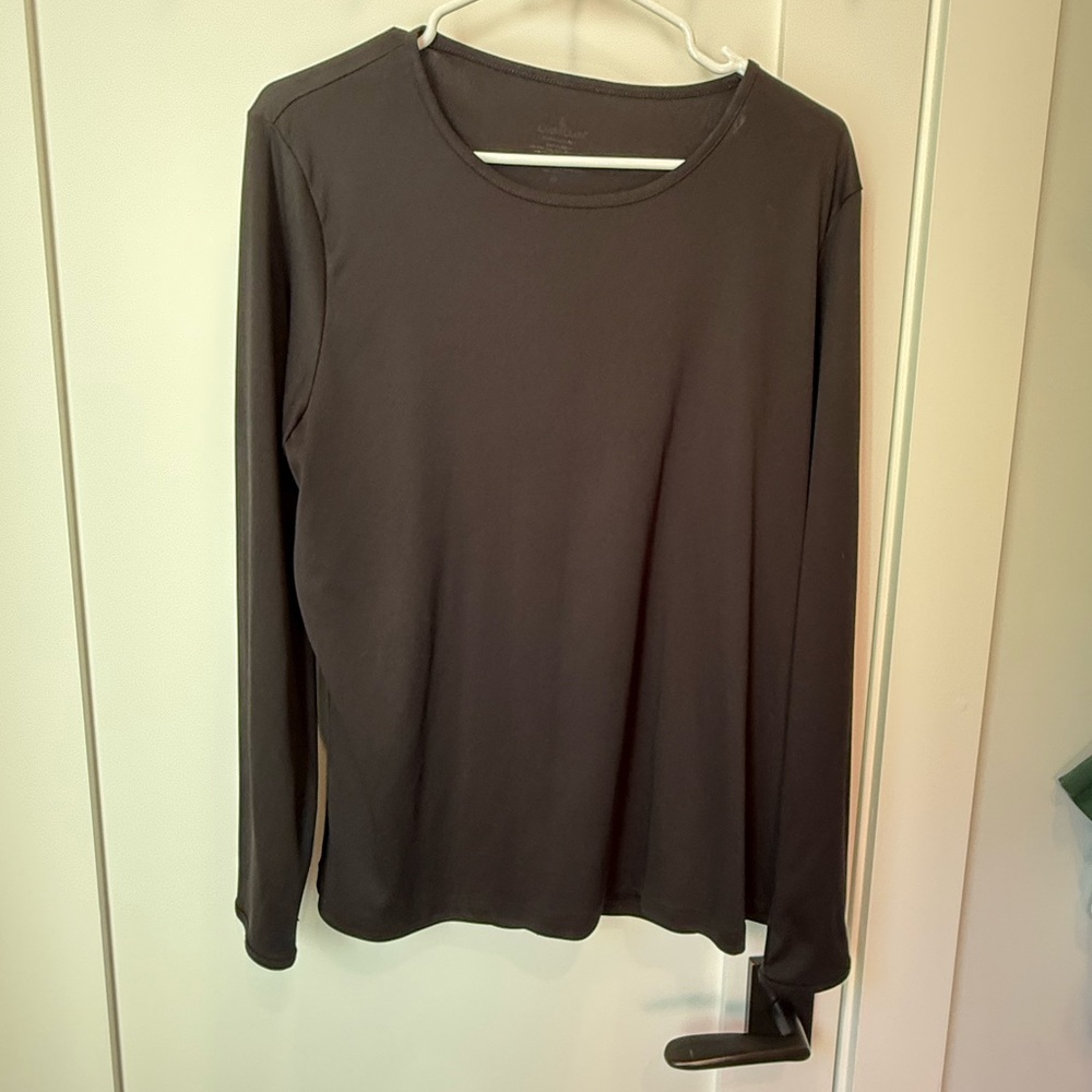 Cuddl Duds long sleeve black tee
